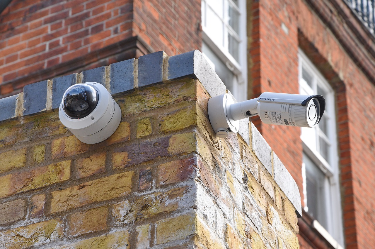 How to Choose the Right CCTV Camera